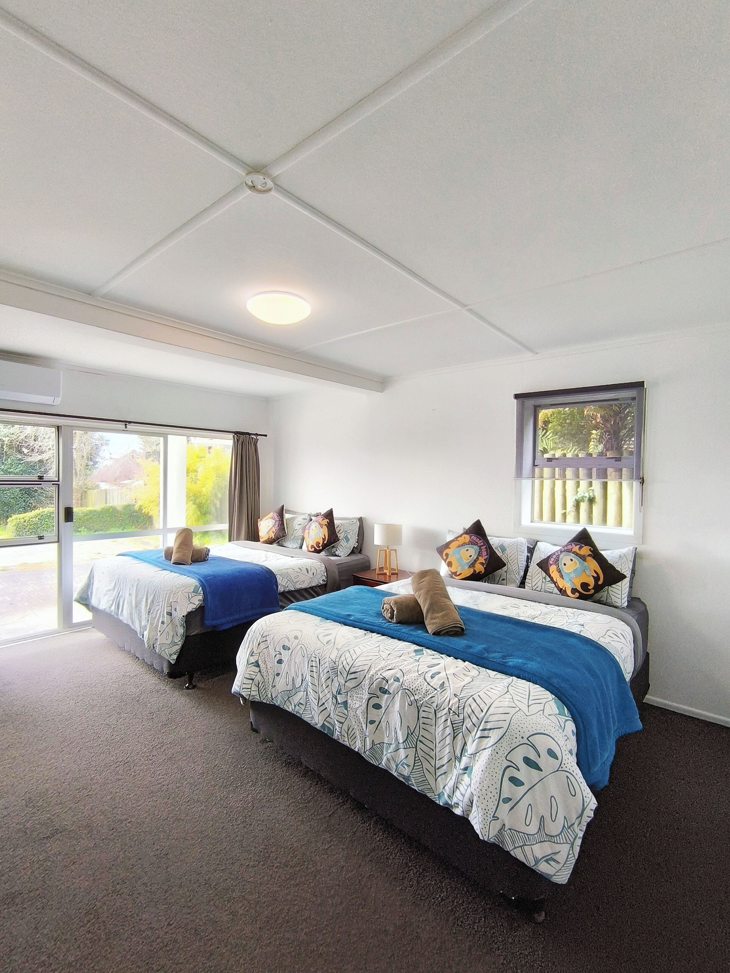 6 chambres, fer et planche à repasser, lit parapluie, Wi-Fi gratuit