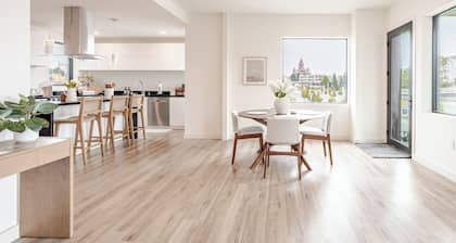 1025 Luxe âą 2BR âą Waterfront District âą Close to Downtown & WWU