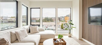 1025 Luxe • 2BR • Waterfront District • Close to Downtown & WWU