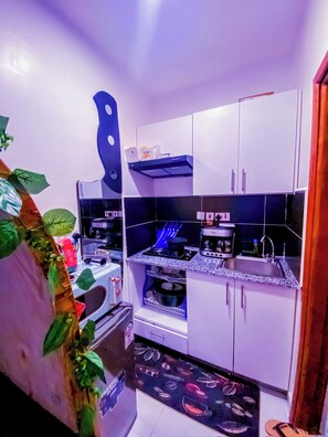 Microondas y parrilla de estufa