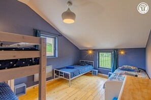 3 室のベッドルーム、インターネット