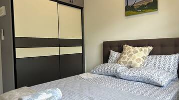 4 Schlafzimmer, Bügeleisen/Bügelbrett, WLAN, Bettwäsche