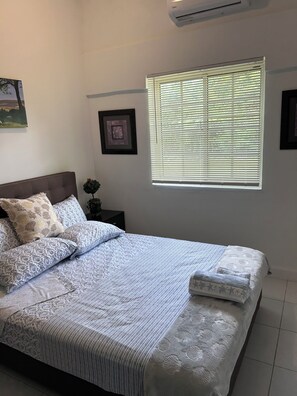 4 dormitorios, tabla de planchar con plancha, wifi y ropa de cama