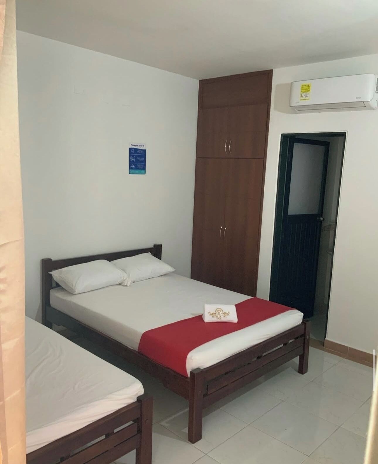 Grand-værelse - flere senge - aircondition | Gratis Wi-Fi