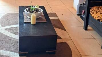 Familiehus, 3 soverom, 2 bad, delvis havutsikt | Resepsjon