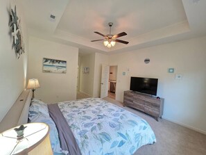 3 bedrooms, desk, iron/ironing board, WiFi