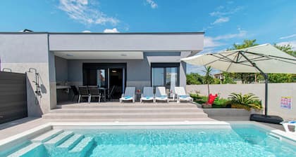 Villa Mia Loborika by Istrabook