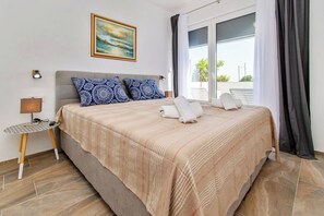 2 slaapkamers, internet, beddengoed