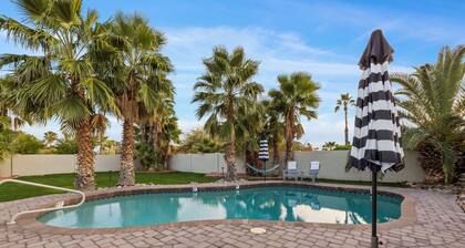 NEW! FOUNTAIN PALMS OASIS HEATED POOL