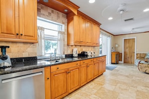 Microwave, oven, stovetop, dishwasher