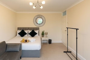 2 bedrooms, free WiFi, bed sheets