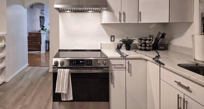 Charming 3-Room House Near Subway – Convenient & Comfortable Living