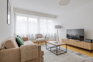 Télévision, chaîne hi-fi