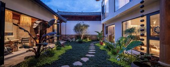 37 Courtyard Baisha Ancient Tow