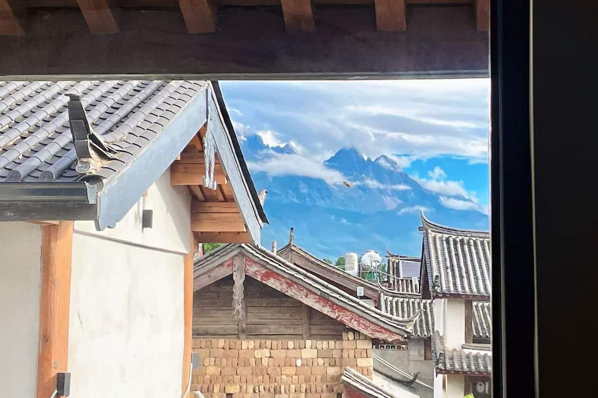 Family Duplex | Premium bedding, down comforters, individually decorated