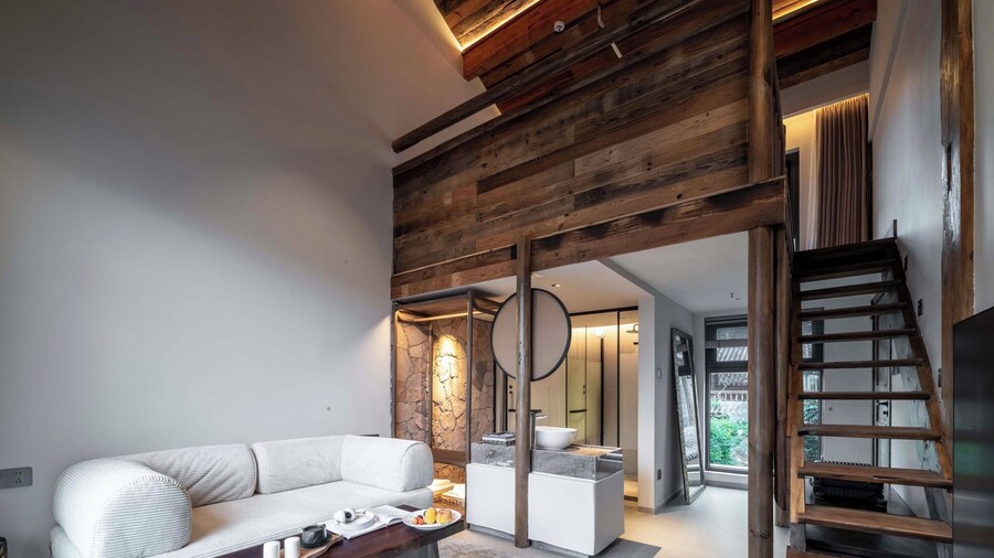 37 Courtyard Baisha Ancient Tow