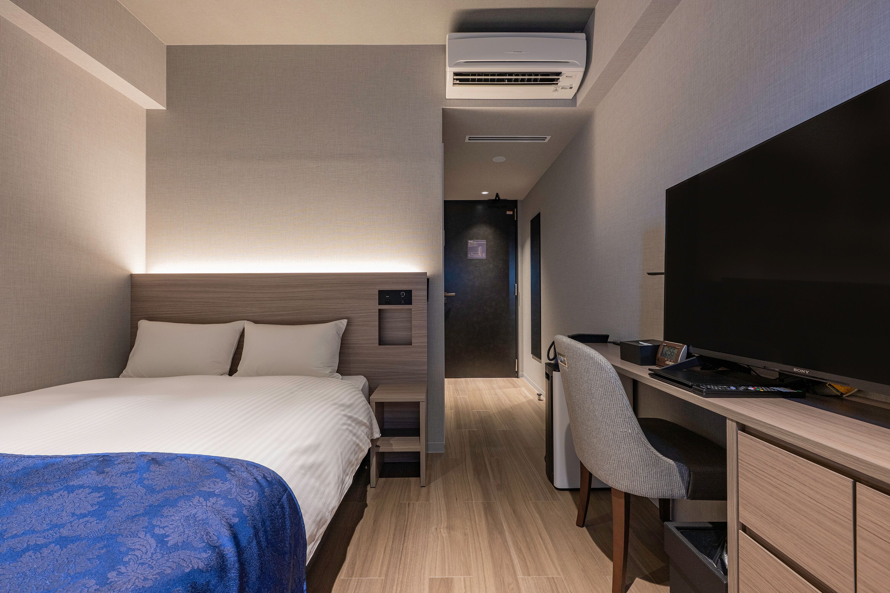 Standard Double Room | Free WiFi, bed sheets