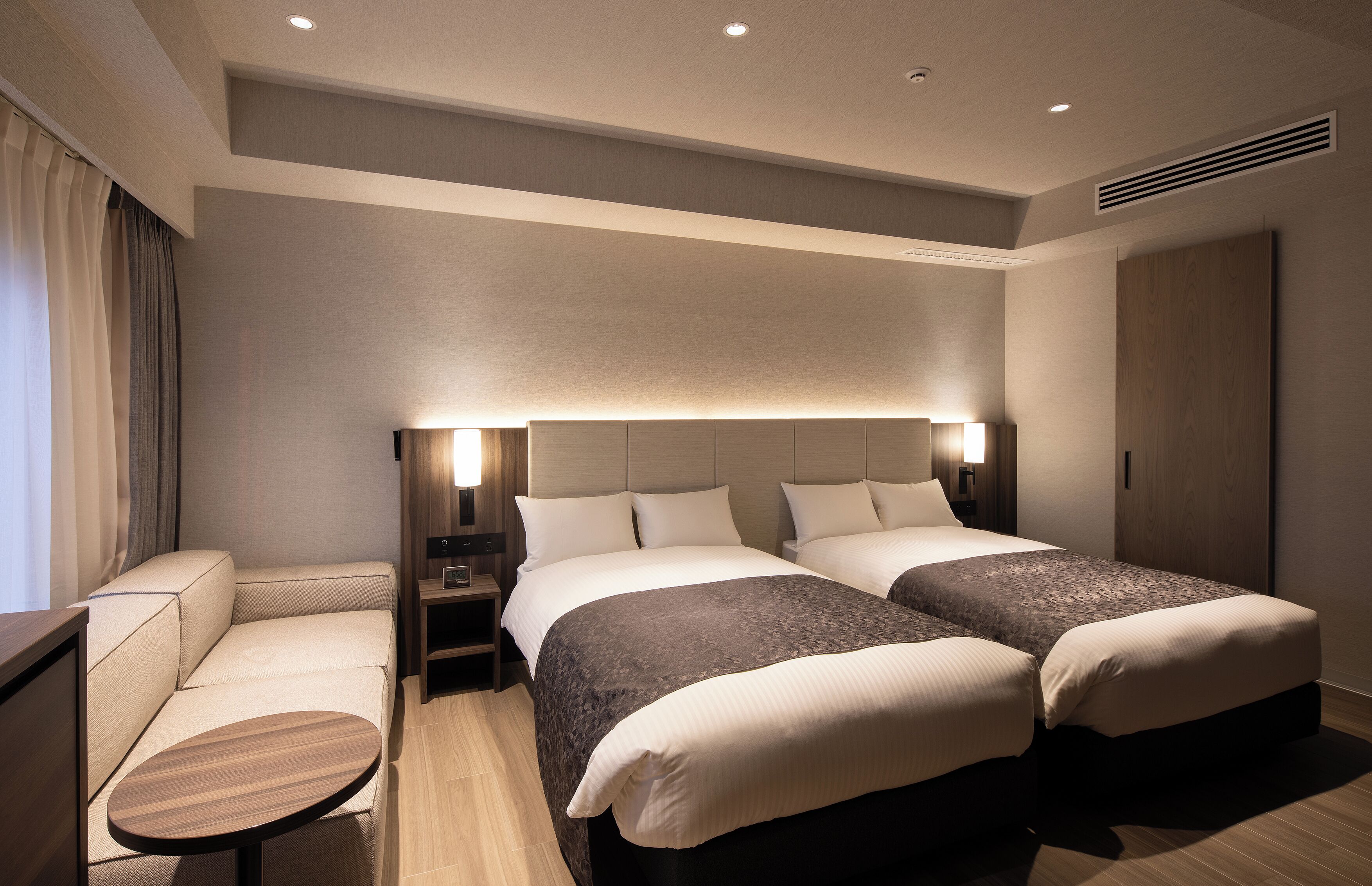 Suite | Wi-Fi gratis dan seprai linen