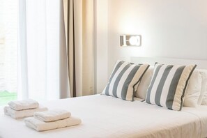 Iron/ironing board, travel cot, free WiFi, bed sheets