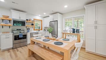 Microwave, oven, stovetop, dishwasher