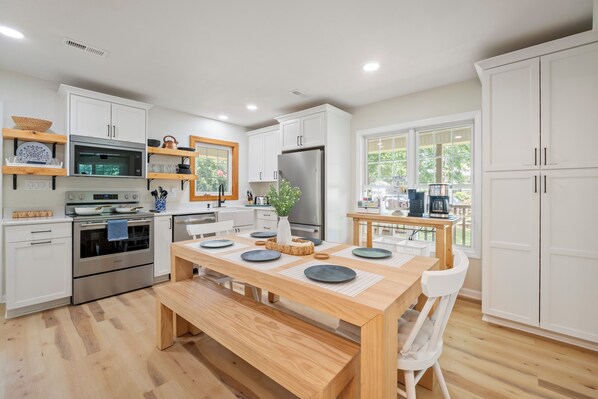 Microwave, oven, stovetop, dishwasher