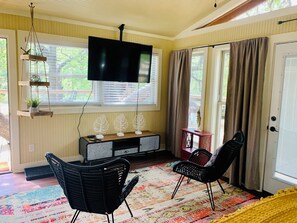 Interior - Romantic Bungalow Near the Guadalupe River (New Braunfels)