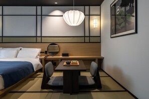 Meditation | Gratis produkter i minibar, individuell inredning och unika möbler