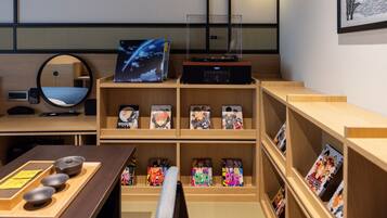 Comic Book | Free minibar, individually decorated, individually furnished, desk