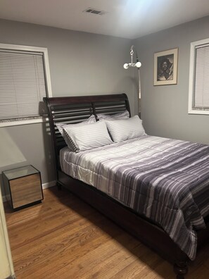1 bedroom, iron/ironing board, WiFi, bed sheets - Private Vintage Curated Home • Central ATL Stay (Atlanta)