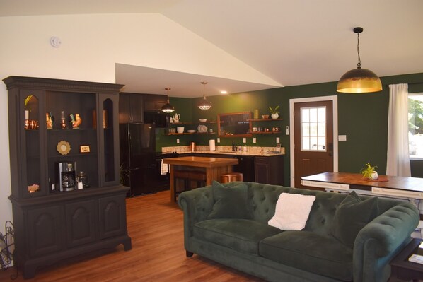 Televisie en een open haard