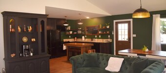 Cozy 3-Bed, 2-Bath McKenzie Bridge Home with AC & EV Charger