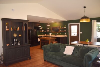 Cozy 3-Bed, 2-Bath McKenzie Bridge Home with AC & EV Charger