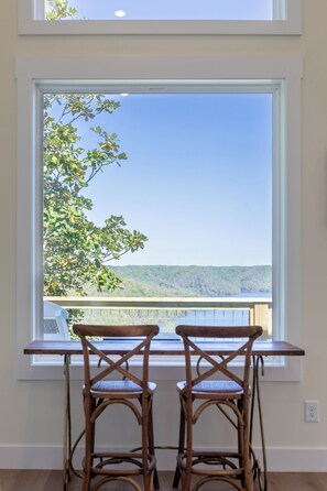 Interior - The Otterbox Skyloft , luxury 1 bedroom home at the lake, indoor hot tub , darts (Smithville)