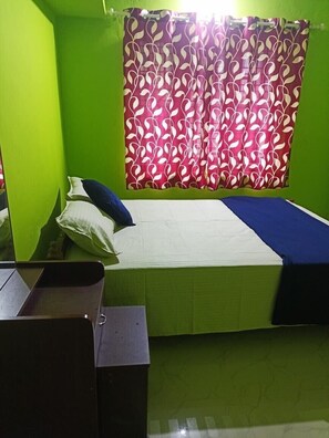 Casa de campo familiar, vista a la montaña | Cortinas blackout, tabla de planchar con plancha y wifi gratis 