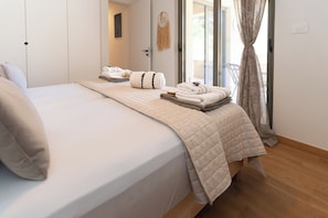 2 chambres, fer et planche à repasser, Wi-Fi gratuit, draps fournis