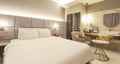 Signature Denbasta Hotel