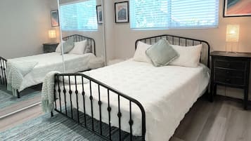 1 bedroom, iron/ironing board, WiFi, bed sheets
