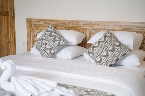 Deluxe Villa, Private Pool, Pool View | Free WiFi, bed sheets