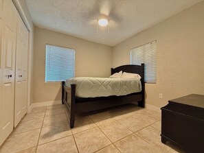 3 bedrooms, WiFi, bed sheets