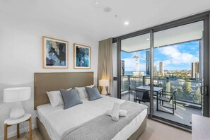 1 habitación, tabla de planchar con plancha, cuna de viaje y wifi 