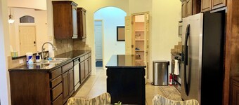 Heart of Edmond Retreat - 3bed 2bath