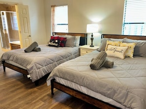 3 bedrooms, iron/ironing board, free WiFi, bed sheets