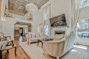 تلفزيون ذكي، كُتُب