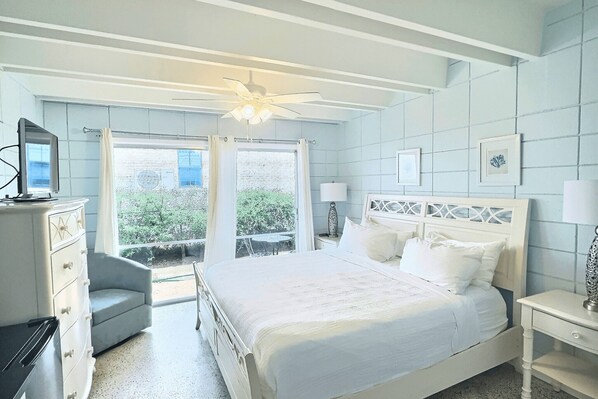 3 bedrooms, desk, iron/ironing board, WiFi