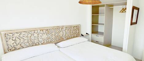2 bedrooms, iron/ironing board, travel crib, free WiFi