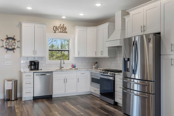 Micro-ondas, fogão, cooktop, lava-louças