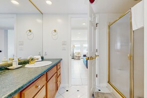 Hair dryer, towels
