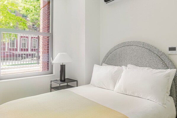 2 chambres, fer et planche à repasser, Wi-Fi, draps fournis