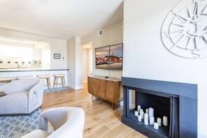 Smart TV - 2026 Commissioning Week Promo: Book 6 Nights, Get the 7th Free (Annapolis)