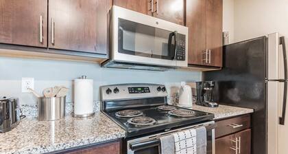 Modern Stay Near Jack Trice Stadium - Walk to ISU